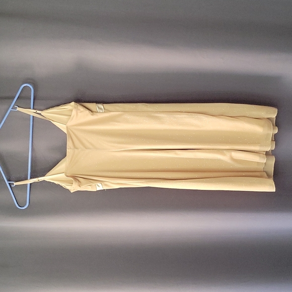 FirstKiss Gold GLITTER dress! - Picture 8 of 10